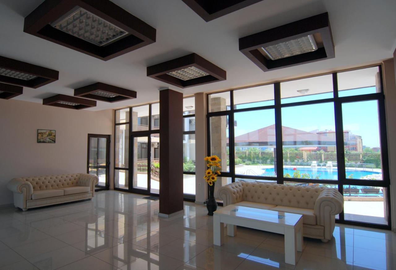Baratero Mar Nero Apartments Равда Екстер'єр фото