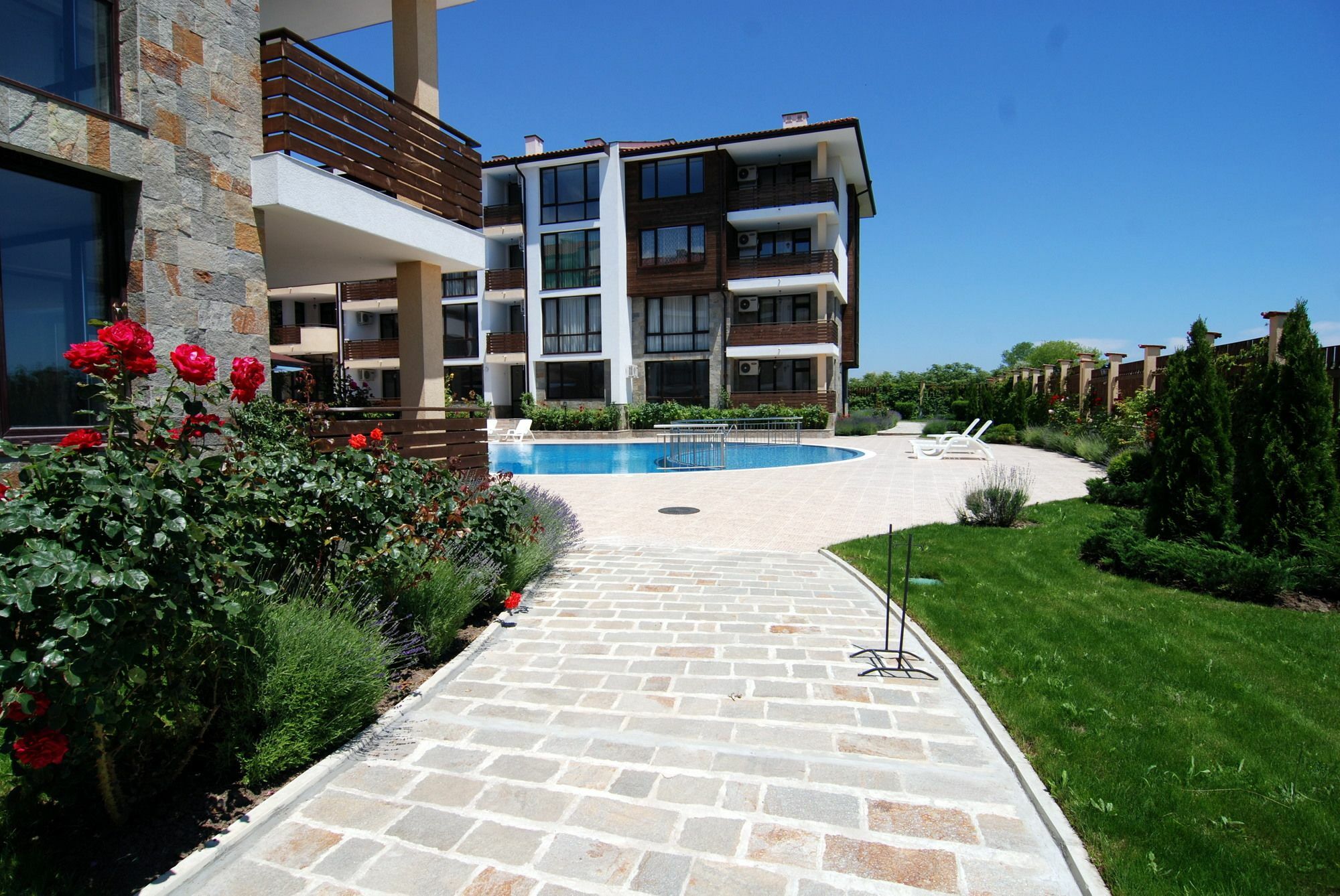Baratero Mar Nero Apartments Равда Екстер'єр фото