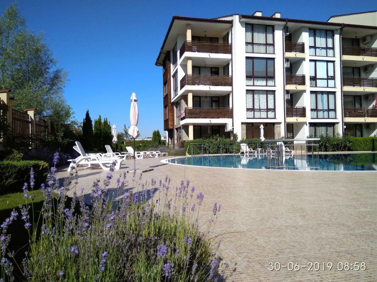 Baratero Mar Nero Apartments Равда Екстер'єр фото